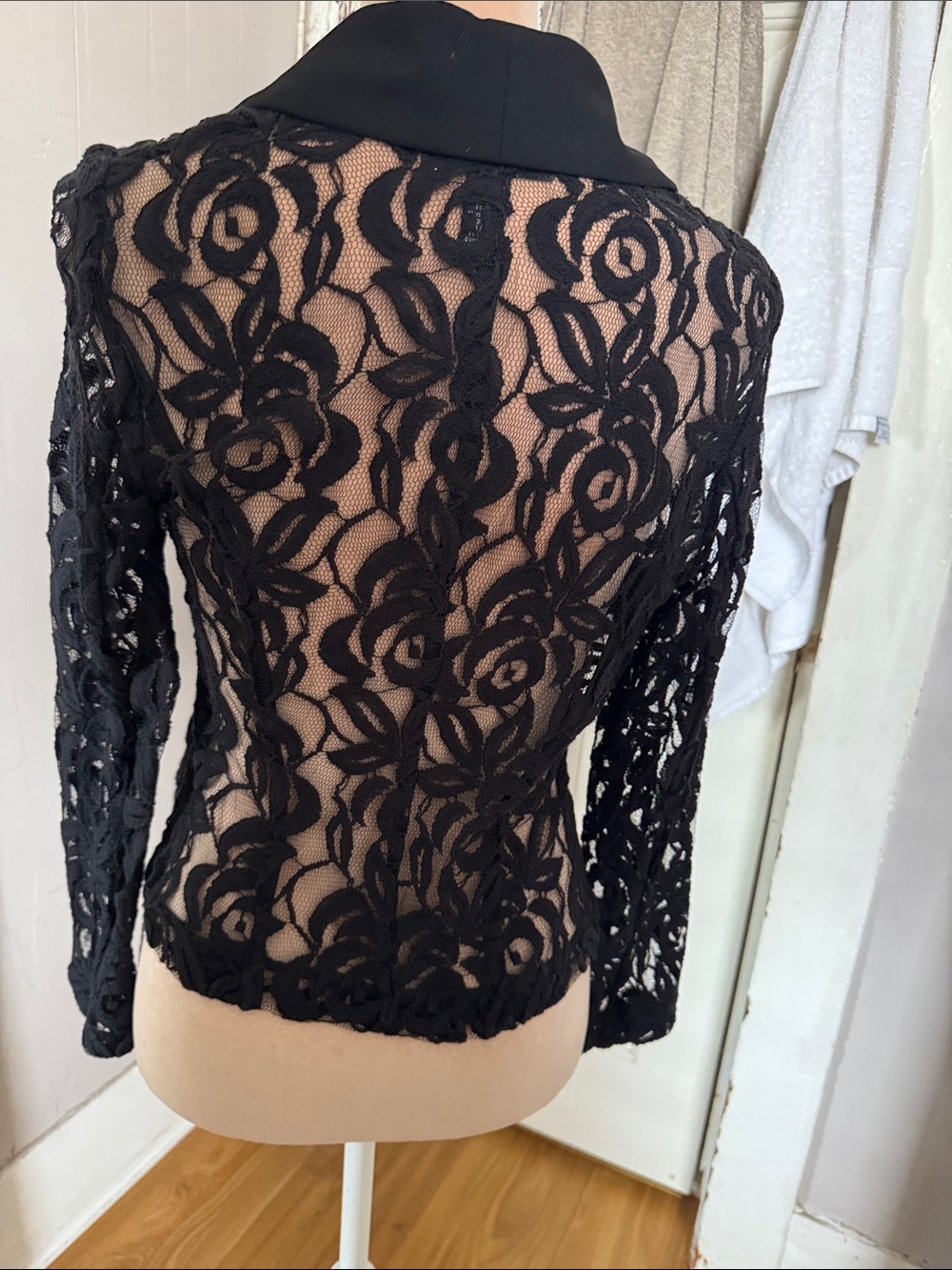 INC International Concepts Black Lace Blazer with Satin Lapel - Picture 2 of 3